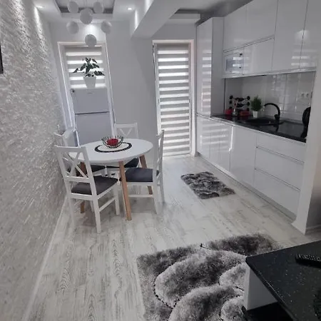 Alina Sunrise Saturn